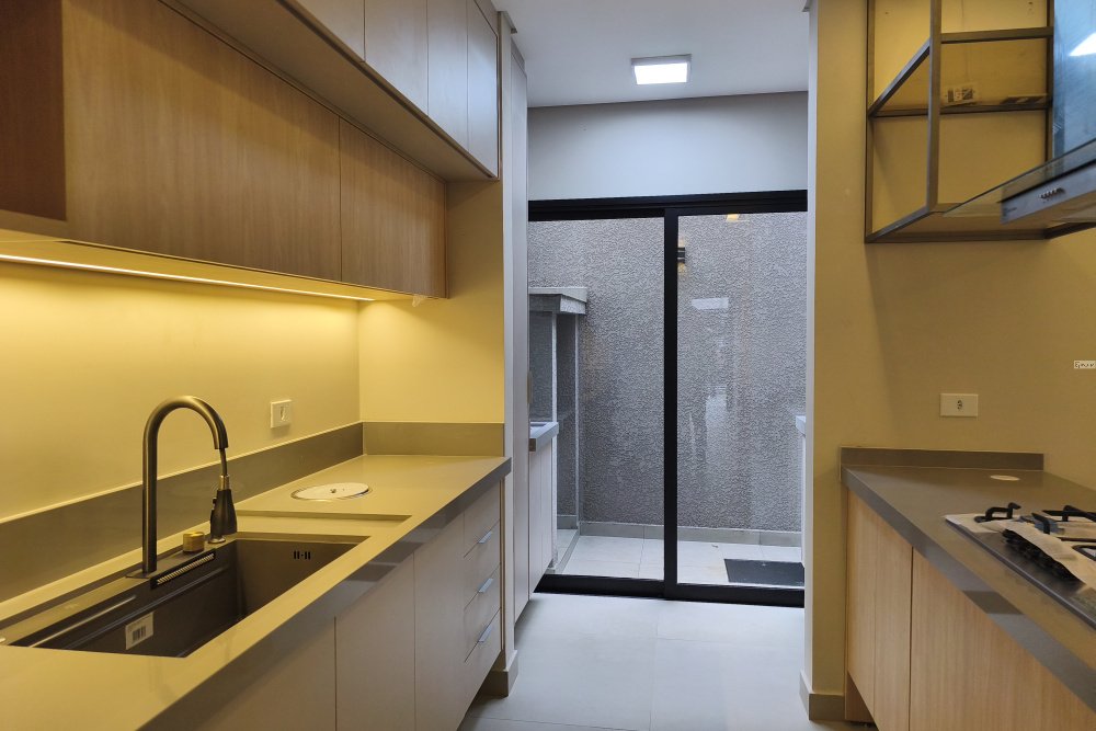 Rua Amazonas, N. 247, Agua Verde, Curitiba, 0 , 0 ,0,Triplex,Venda,Agua Verde,Amazonas,0,1076